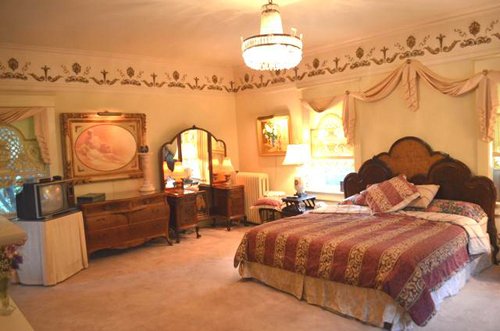 Property photo 95 - Historic Beechwood Circle Mansion